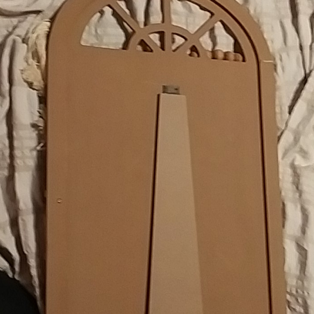 Decor - Picture 3 of 3